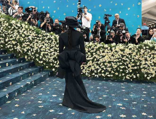 Rihanna以标志性经典开启造梦新篇MG不朽情缘“伊”手快报 德约科维奇、(图5)